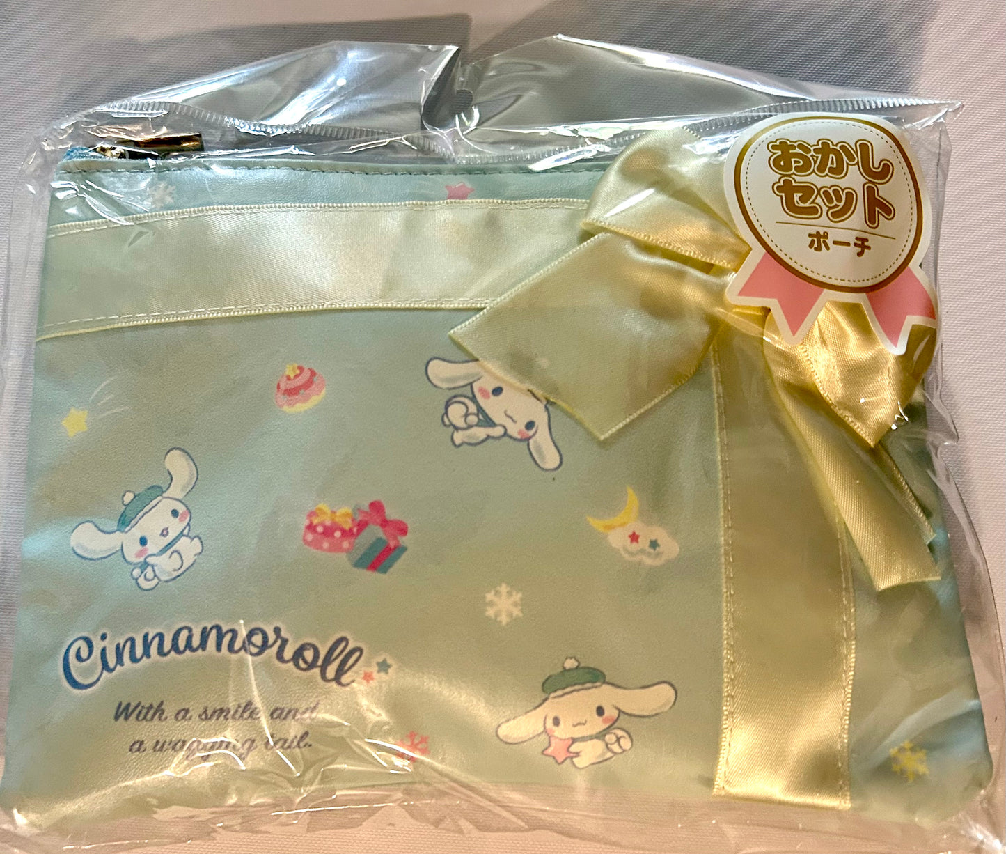 Cinnamoroll Pouch with Snacks