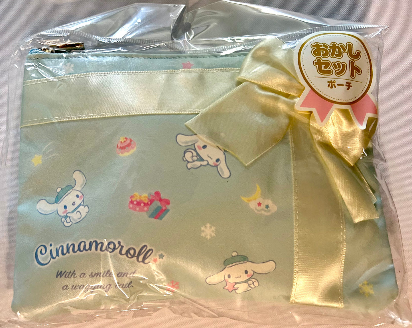 Cinnamoroll Pouch with Snacks